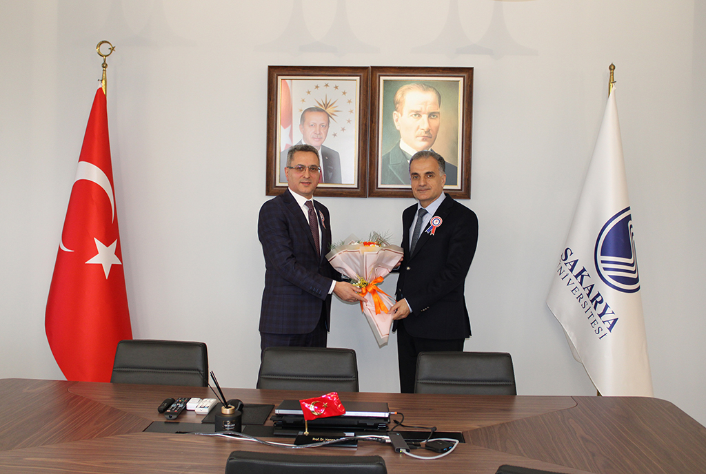 Sakarya Üniversitesi Rektörü Sayın Prof Dr. Hamza AL Vergi Haftası Dolayısıyla Ziyaret Edildi