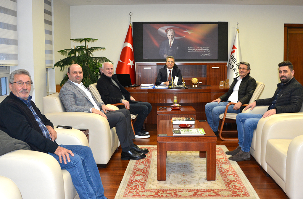 Sakarya SMMMO Başkanı Erdinc ATALAY, Trabzon SMMMO Başkanı Cüneyt HAYAL ve Yönetim Kurulu Üyeleri Mustafa ALKAN ve Ahmet BOZKURi Başkanı İlhan AKÇAY'ı makamında ziyaret etti.